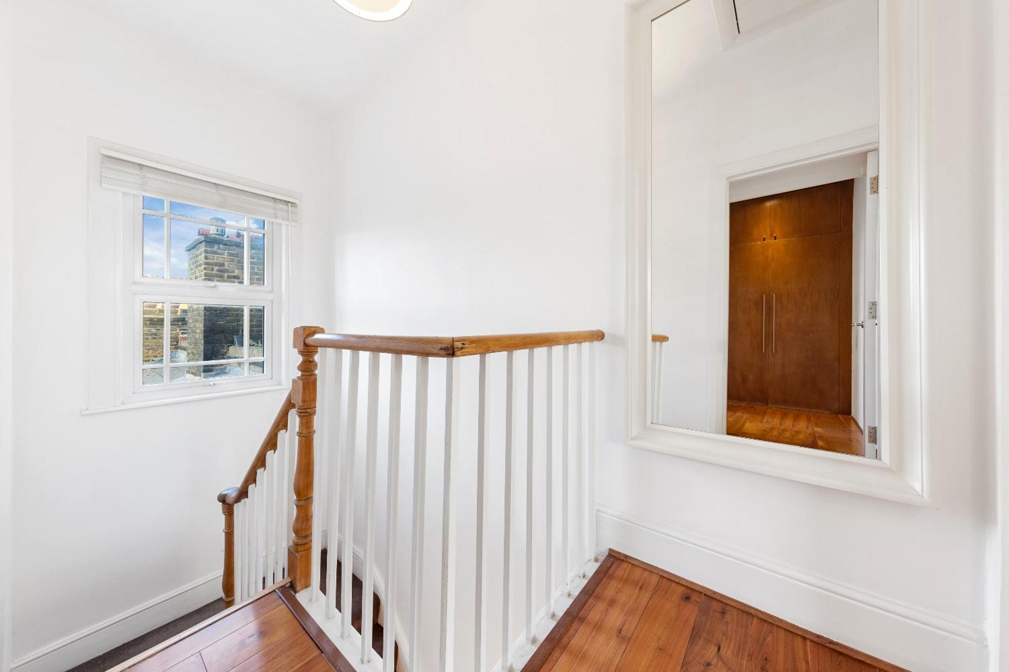 Luxury 4-Bedroom Modern Flat In Central London Steps From Station, Sleeps 9 In Style! Exterior foto
