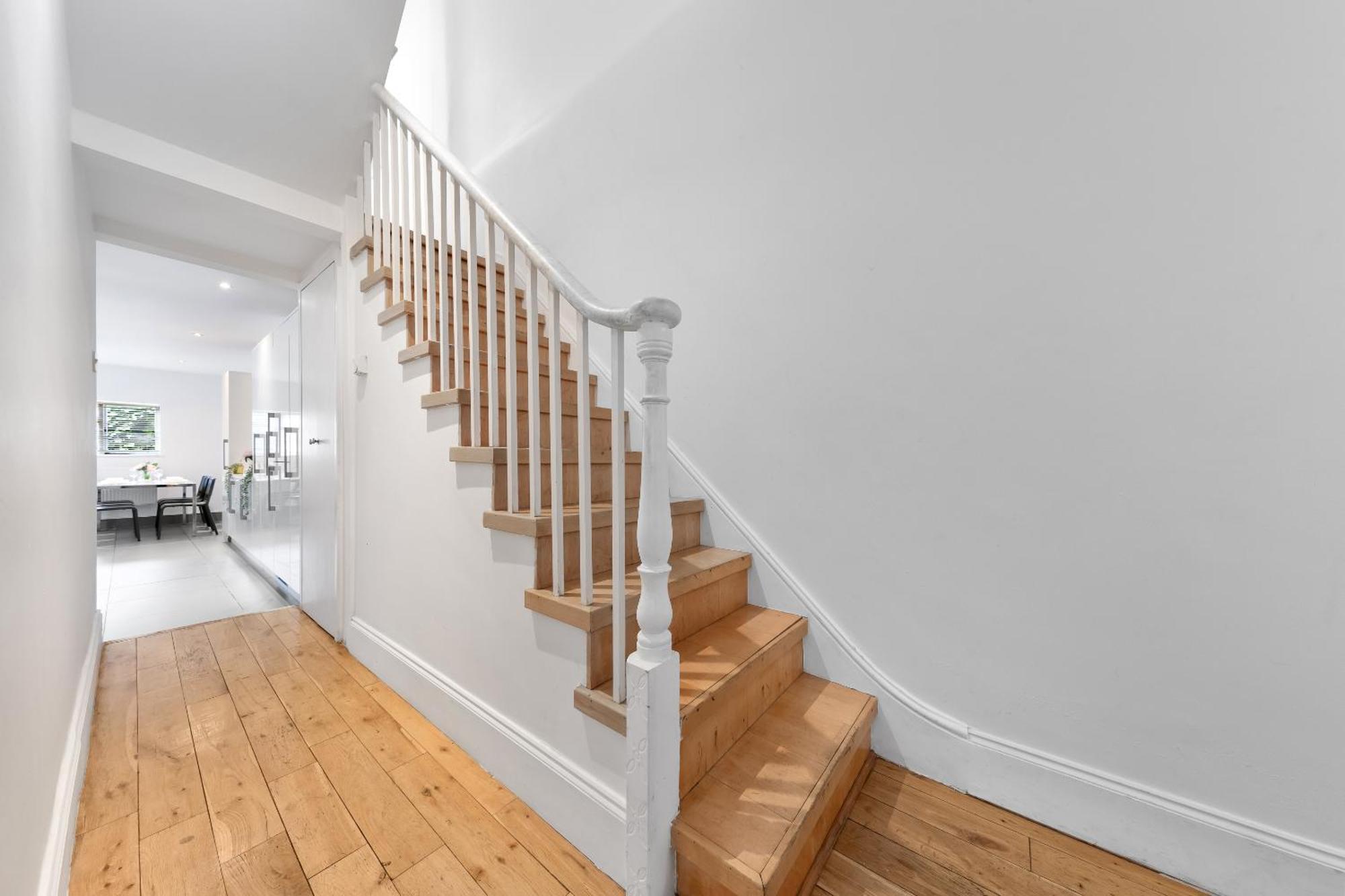 Luxury 4-Bedroom Modern Flat In Central London Steps From Station, Sleeps 9 In Style! Exterior foto