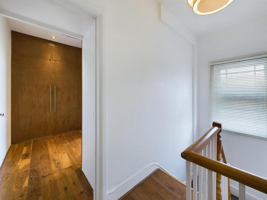 Luxury 4-Bedroom Modern Flat In Central London Steps From Station, Sleeps 9 In Style! Habitación foto