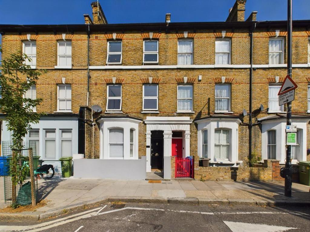 Luxury 4-Bedroom Modern Flat In Central London Steps From Station, Sleeps 9 In Style! Habitación foto