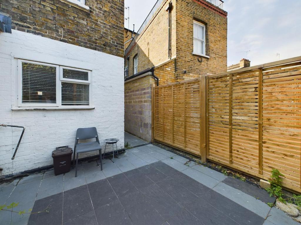 Luxury 4-Bedroom Modern Flat In Central London Steps From Station, Sleeps 9 In Style! Habitación foto